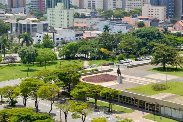 Mudar de cidade pode melhorar sua qualidade de vida? Descubra Mudar de cidade pode melhorar sua qualidade de vida
